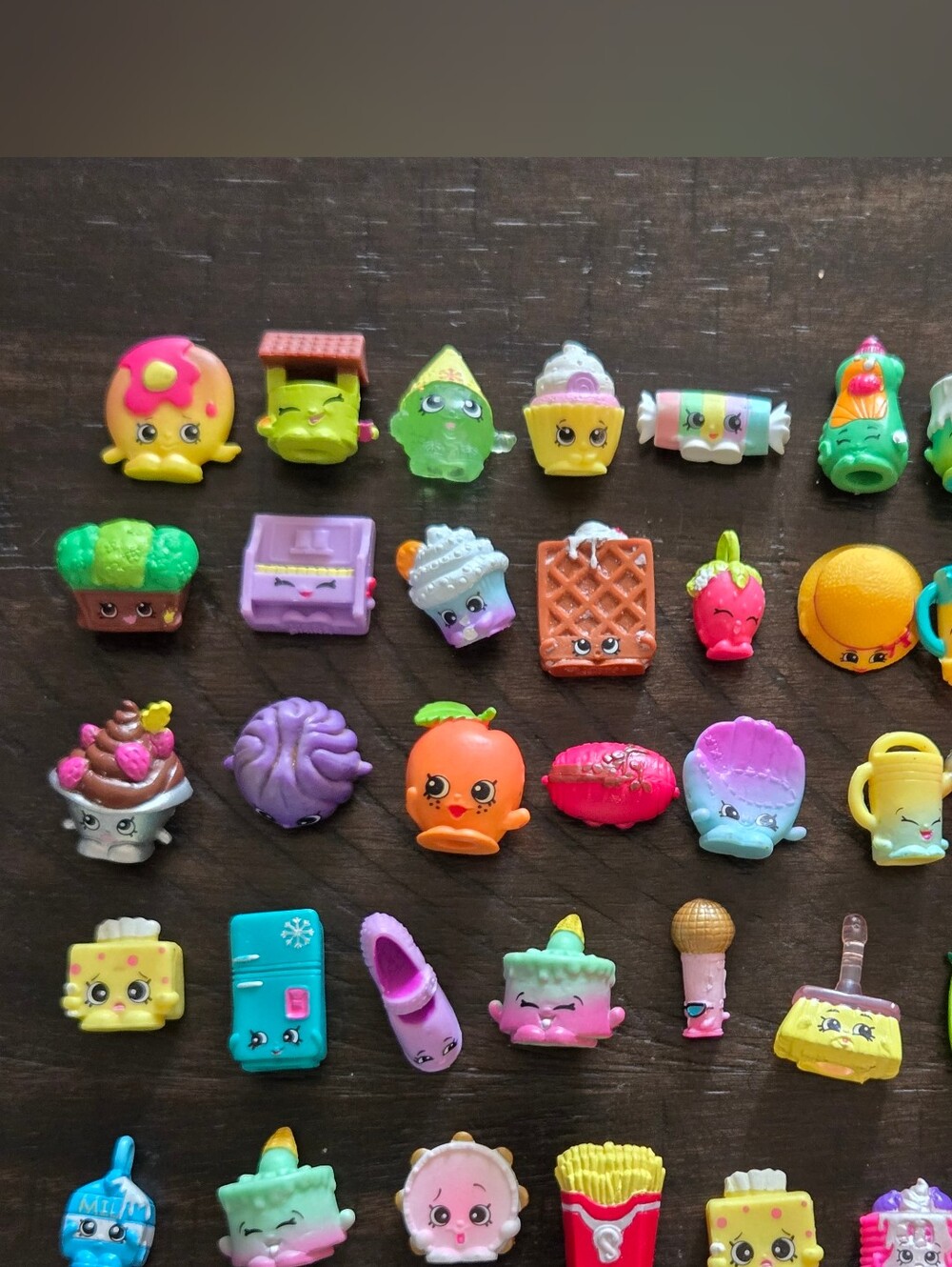Lot Of 40 SHOPKINS